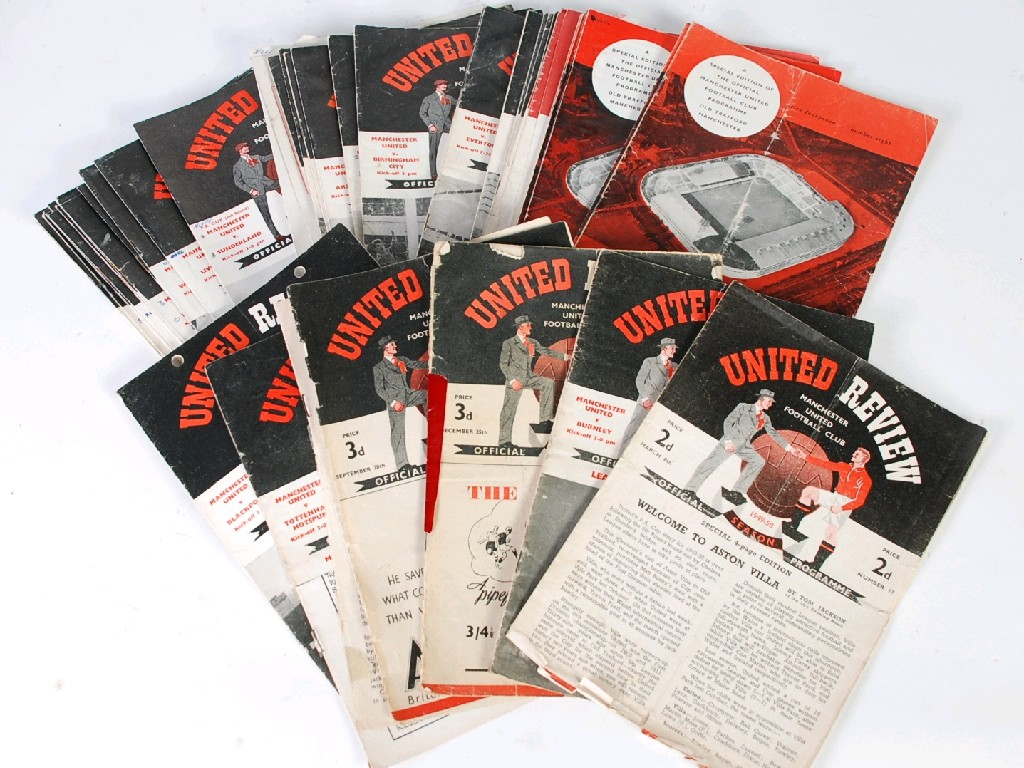 QUANTITY OF MANCHESTER UNITED REVIEWS MAINLY EARLY 1960 s to