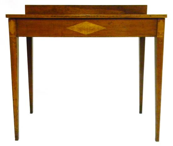 Table American inlaid diamond on the frieze contrasting banding on