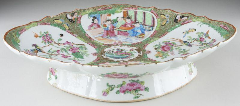 Chinese Export Rose Medallion Compote 19th century oval form with