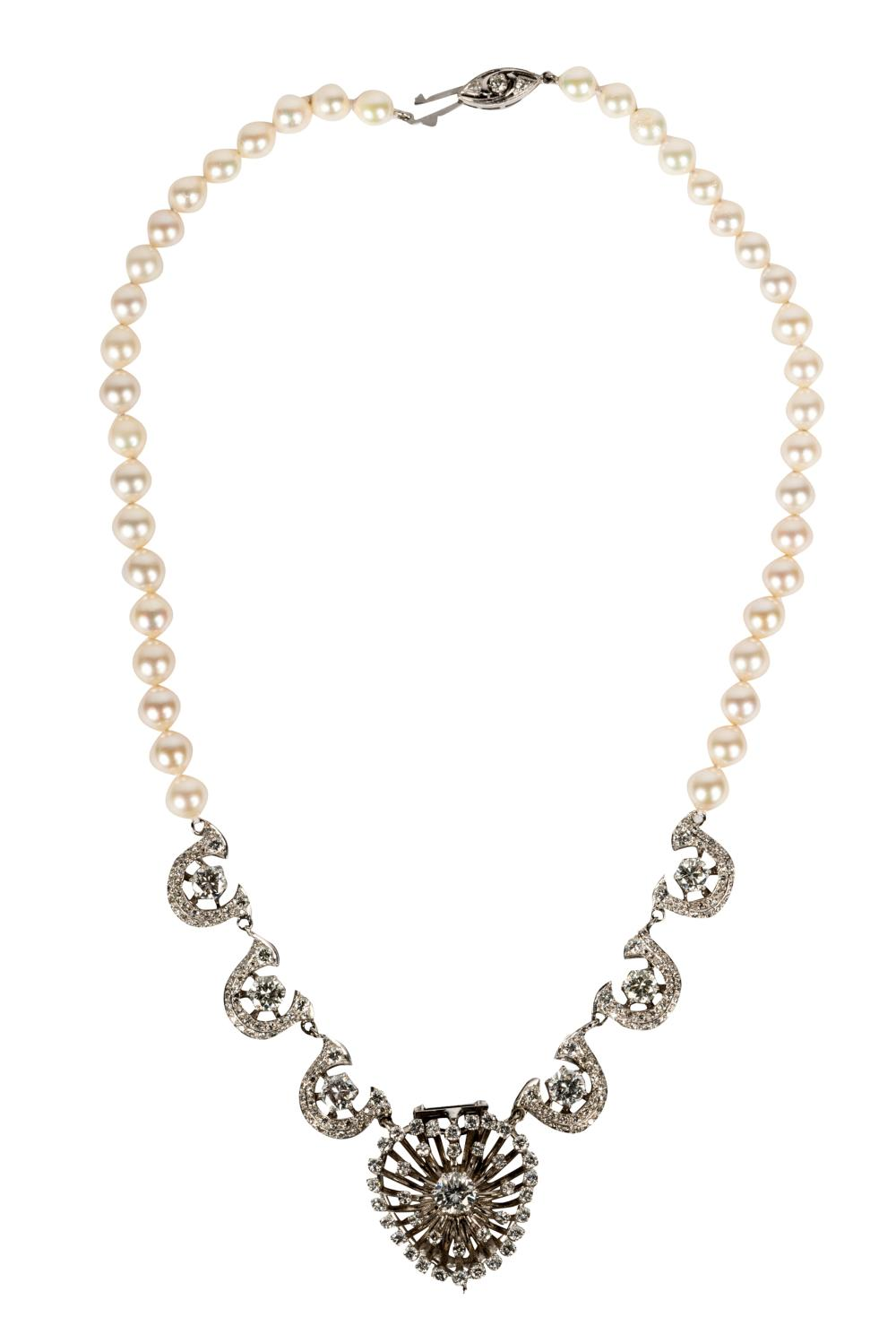 14 KARAT WHITE GOLD DIAMOND PEARL PENDANT NECKLACEcentering one round