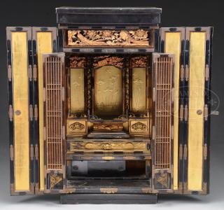 LACQUERED SHRINE LACQUERED SHRINE 19th century Japan The black lacquered