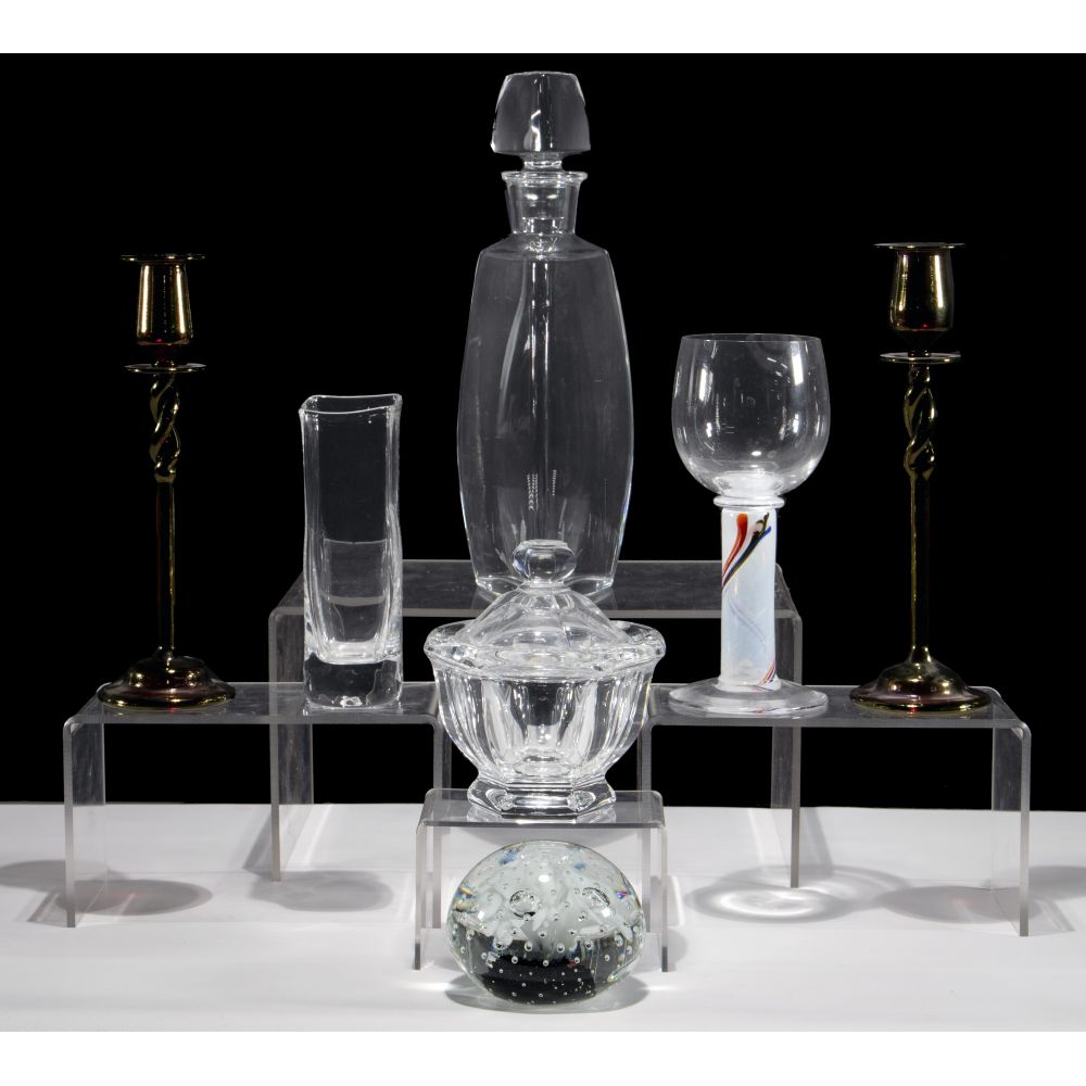 ART GLASS AND CRYSTAL ASSORTMENT 7 items including by Baccarat