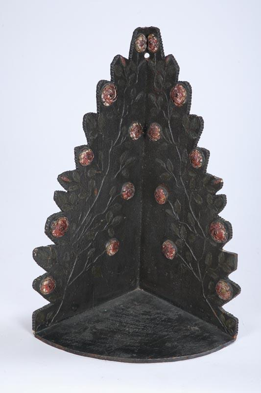 FOLKSY CORNER SHELF American 2nd half 19th century pine shell