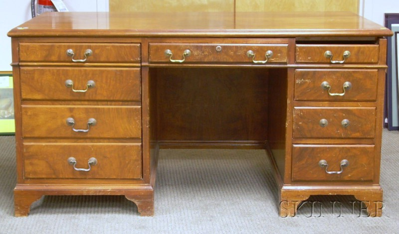 Kittinger Georgian style Walnut Burl Veneer Flat top Double pedestal