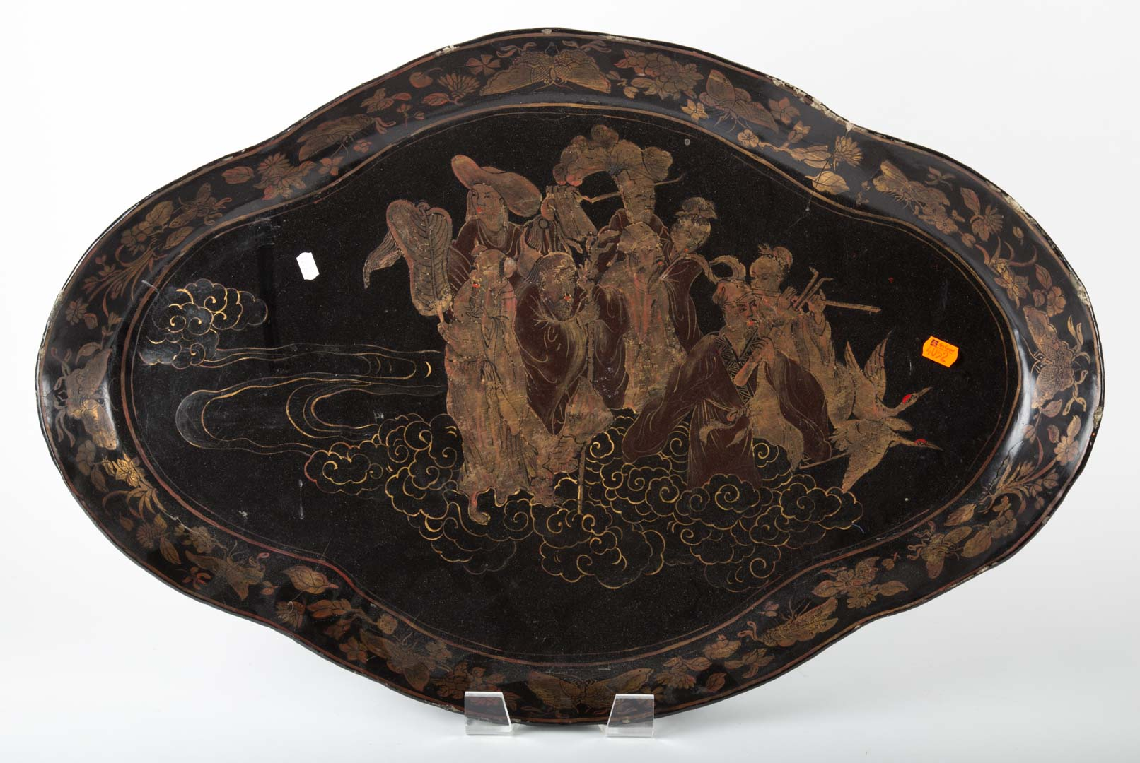 Oriental theme lacquered tray