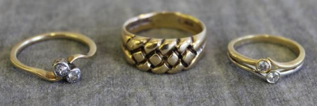 JEWELRY 14kt and 18kt Gold Ring Grouping Includes an S