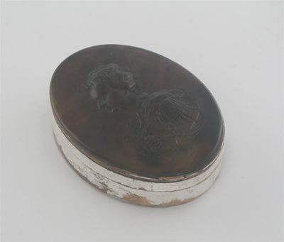 An Old Sheffield plated oval snuff box and cover c