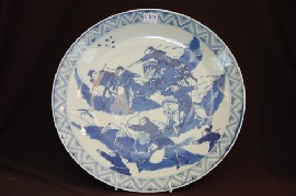 18TH CENTURY CHINESE EXPORT WARE BLUE AND WHITE CHARGER APOCRYPHAL