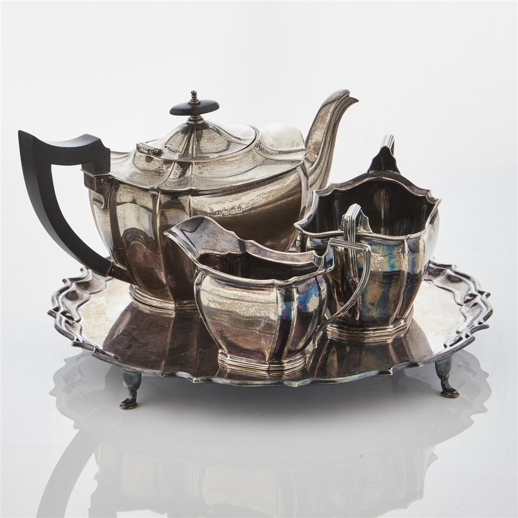 A three piece tea set Daniel Arter Birmingham 1933 comprising