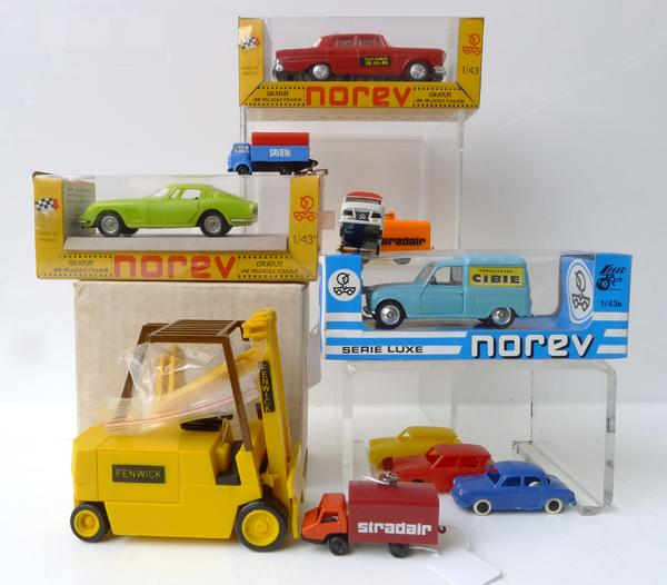 COLLECTION OF PLASTIC MODELS INCLUDING FENWICK CLE AND NOREV UNBOXED