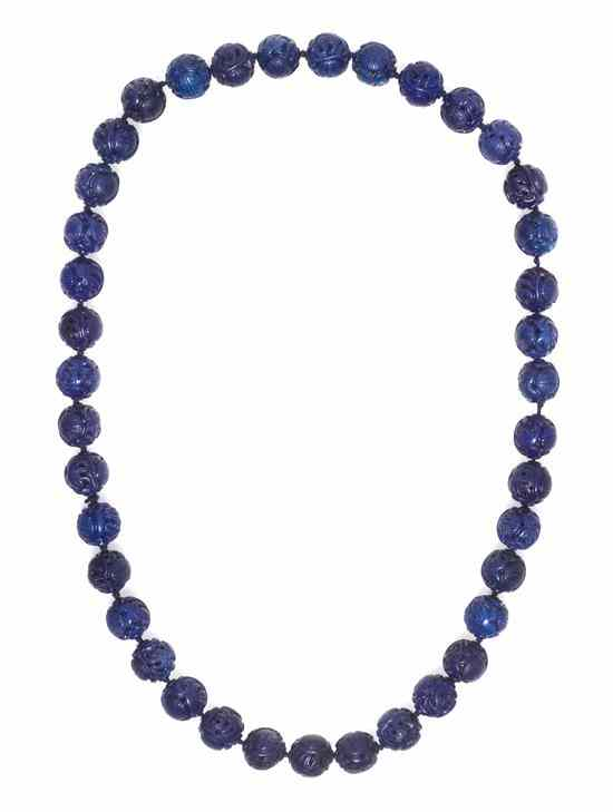 A Single Strand Carved Lapis Lazuli Bead Necklace 213 60
