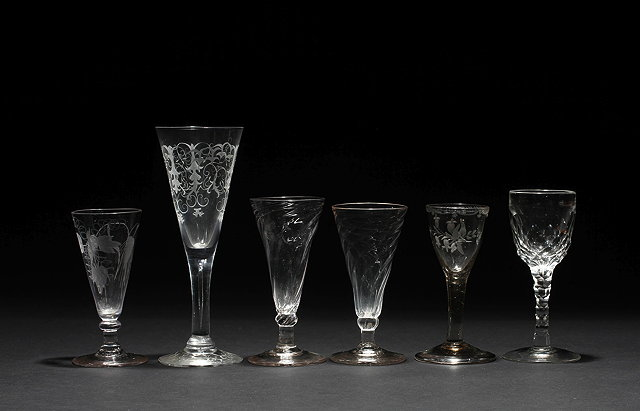 A PAIR OF EARLY 19TH CENTURY ALE GLASSES the conical