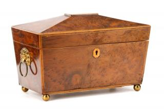 English Regency Burled Wood Tea Caddy English 19th century Regency