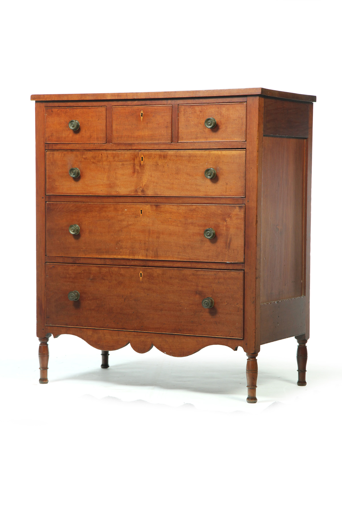 AMERICAN SHERATON CHEST OF DRAWERS First half 19th century cherry