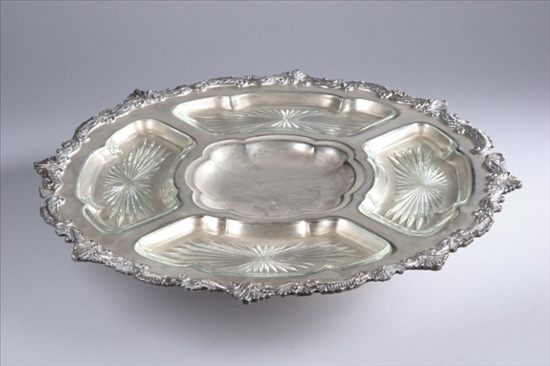 SILVER PLATED LAZY SUSAN 20th century Central shaped well surrounded