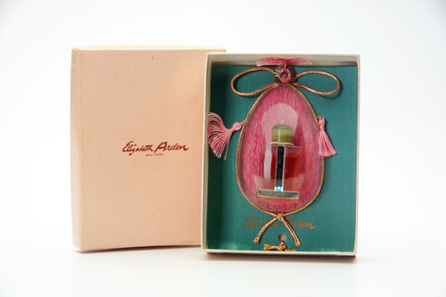ELIZABETH ARDEN Blue Grass mini perfume bottle sealed on card