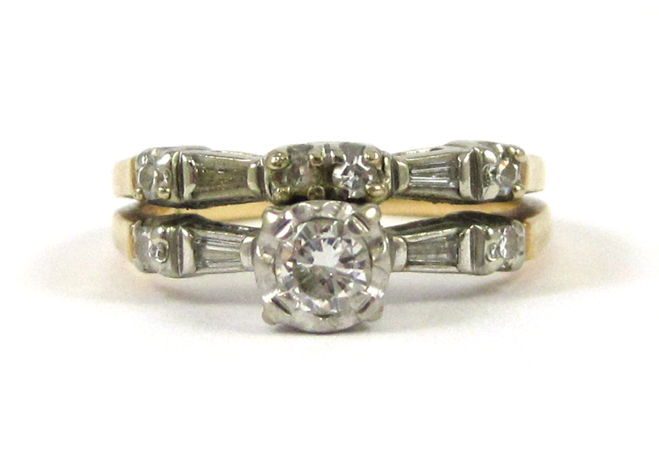 ORANGE BLOSSOM DIAMOND AND TWO TONE GOLD RING The 14k