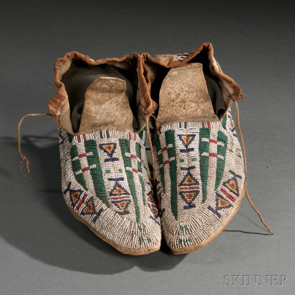 Pair of Central Plains Beaded Hide Moccasins c last quarter