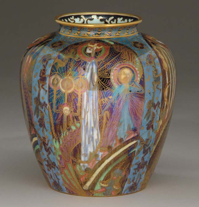 WEDGWOOD FAIRYLAND LUSTRE VASE Beautiful Fairyland Candlemas vase is done