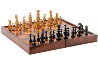 Rosewood Games Box w Regence Style Chessmen A fine late19th