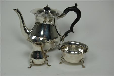 A modern matched three piece tea set London 1908 and