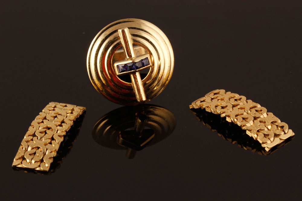 7561A 14K Gold Cuff Link 14K yellow gold single cuff