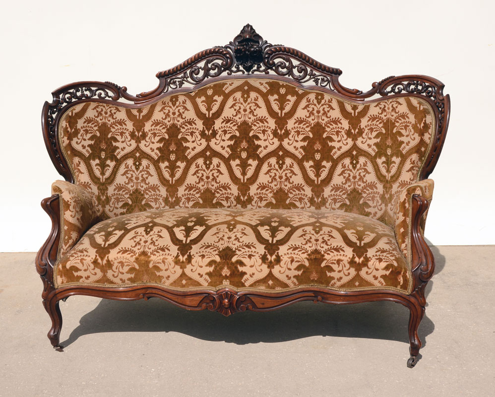 MEEKS STANTON HALL CARVED SOFA Foliate scroll reticulated pierced carved