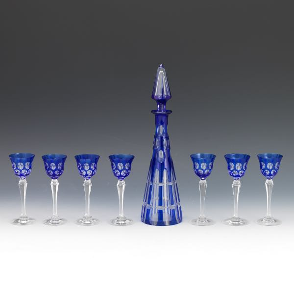 VAL ST LAMBERT DECANTER AND CORDIAL GLASSES Decanter with stopper