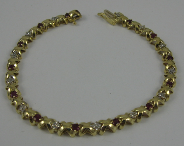 RUBY DIAMOND AND 14K GOLD BRACELET 7 in length with