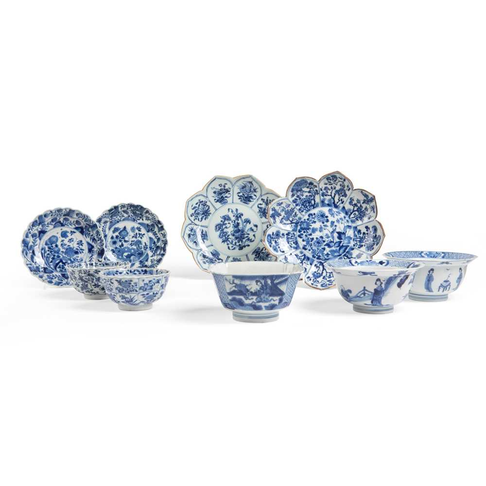 GROUP OF NINE BLUE AND WHITE WARES QING DYNASTY KANGXI
