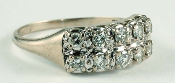 Ladies diamond fashion ring Ten approx 10 carat round brilliant