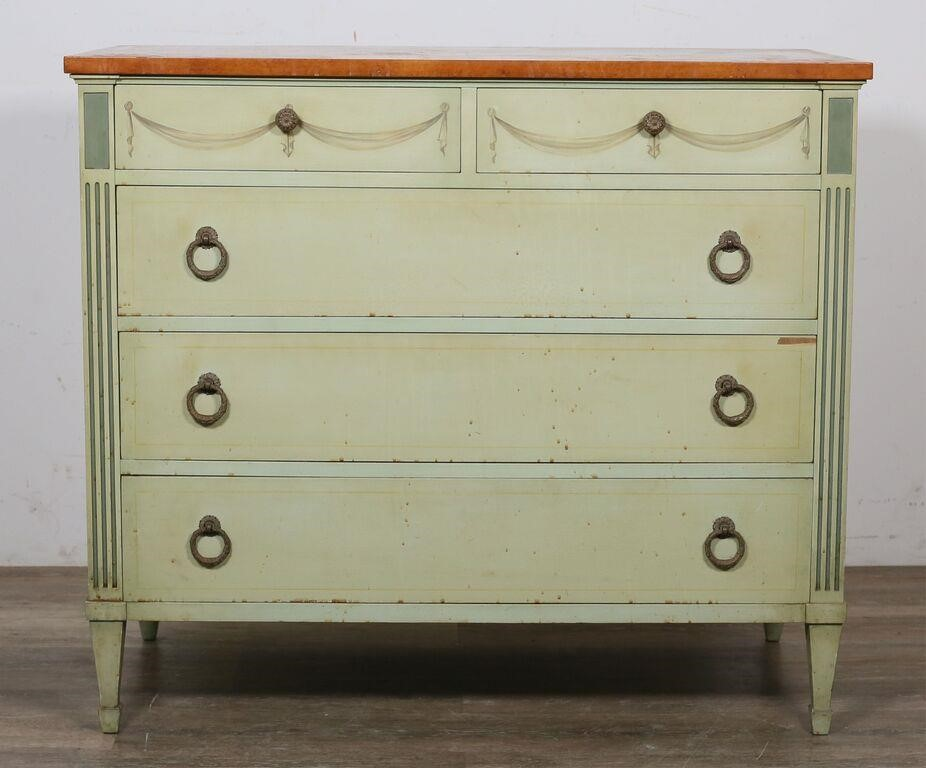 CHEST OF DRAWERS35 H x 40 L x 20 D