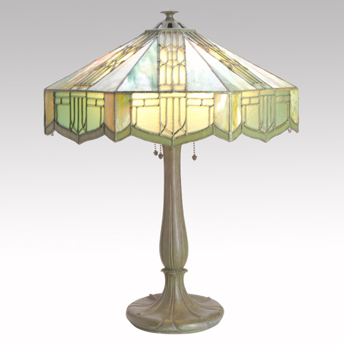 BRADLEY AND HUBBARD Arts Crafts table lamp its green and
