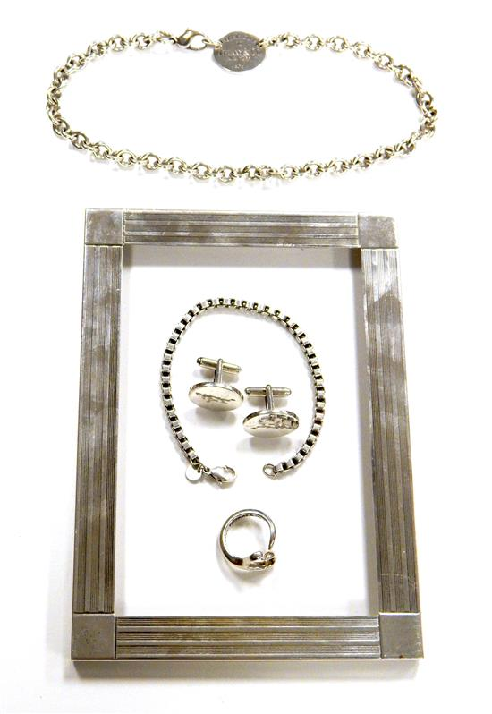JEWELRY Tiffany Company sterling silver five pieces Return to Tiffany