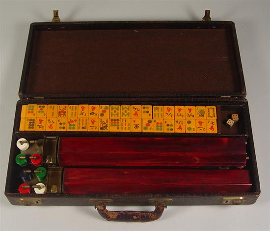 Mah Lowe Bakelite Mahjong Set in Case Circa 1950 E