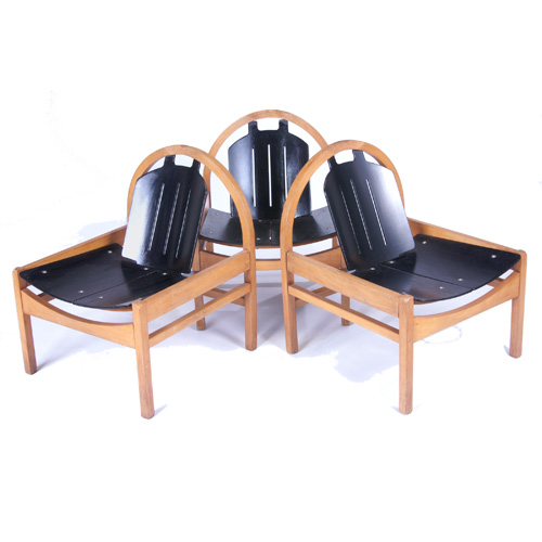 PESTOE Belgium Set of three chairs in oak and ebonized