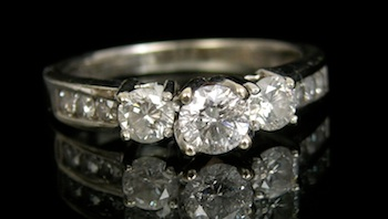 A Diamond Ring in White Gold 14k white gold band