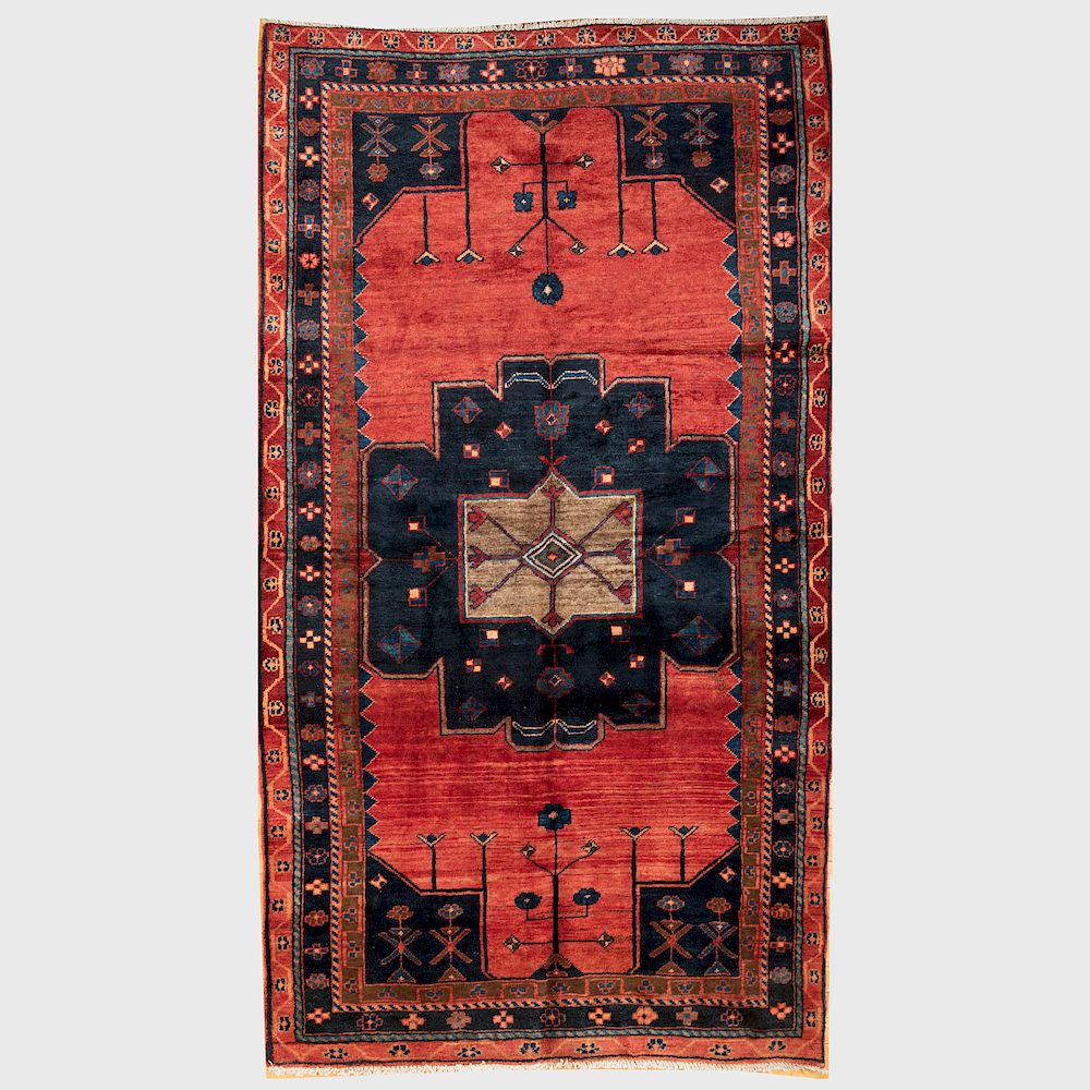 Handwoven Persian Hamadan Carpet 9 ft 7 in x 5