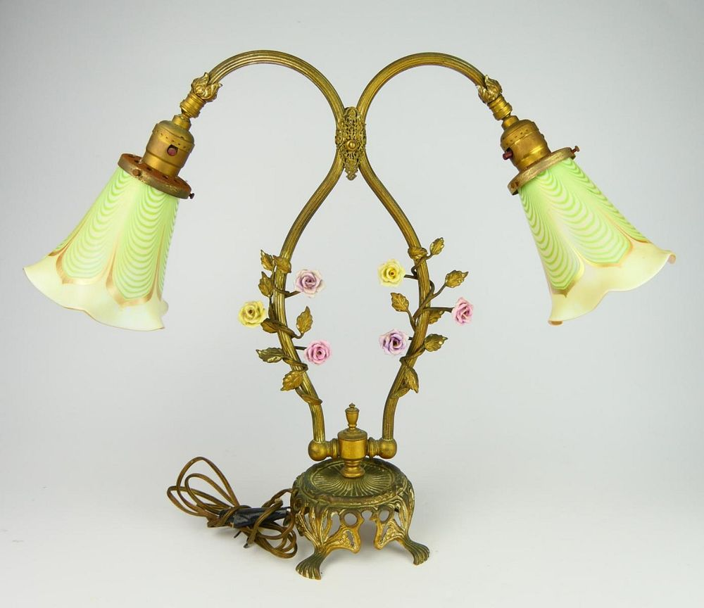 GILT METAL FLORAL LAMP w PULLED FEATHER SHADES Antique probably