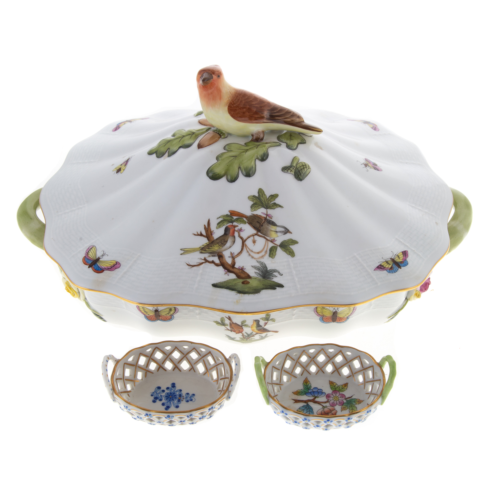 HEREND PORCELAIN ROTHSCHILD S BIRD CASSEROLE DISH Two part scalloped