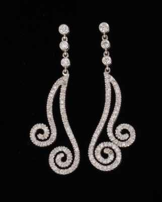 A Pair of Diamond Pendant Earrings 18k white gold Three