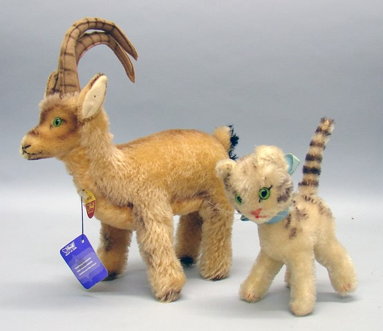 Pair of mohair animals 11 T Rocky goat Tan apricot