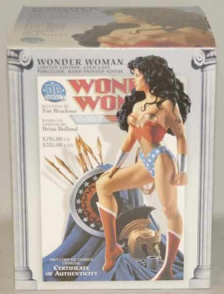 2000 DC Direct Wonder Woman Statue in Box Porcelain Sculpted