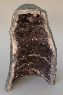 Large sliced amethyst cathedral quartz geode specimen ht 14in Large