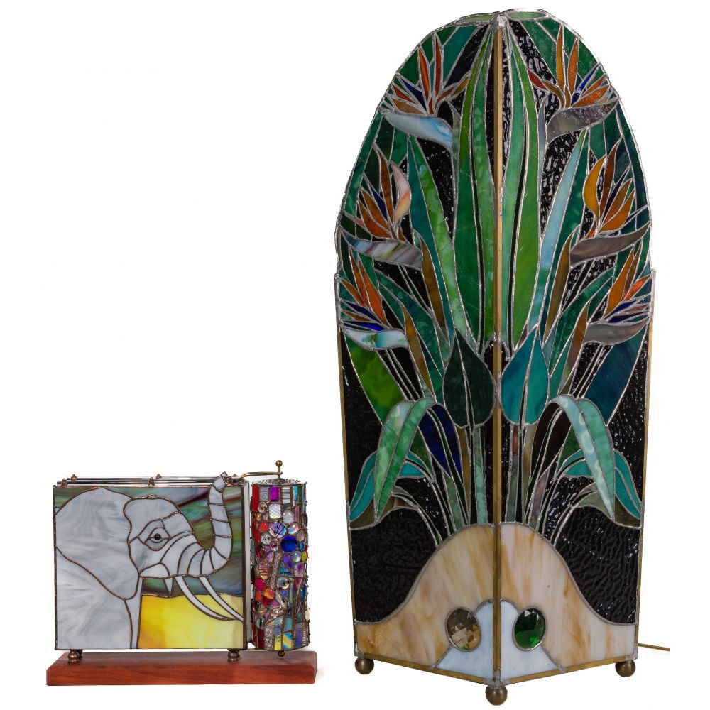 STAINED GLASS TABLE LAMP AND KALEIDOSCOPELamp having lead came and