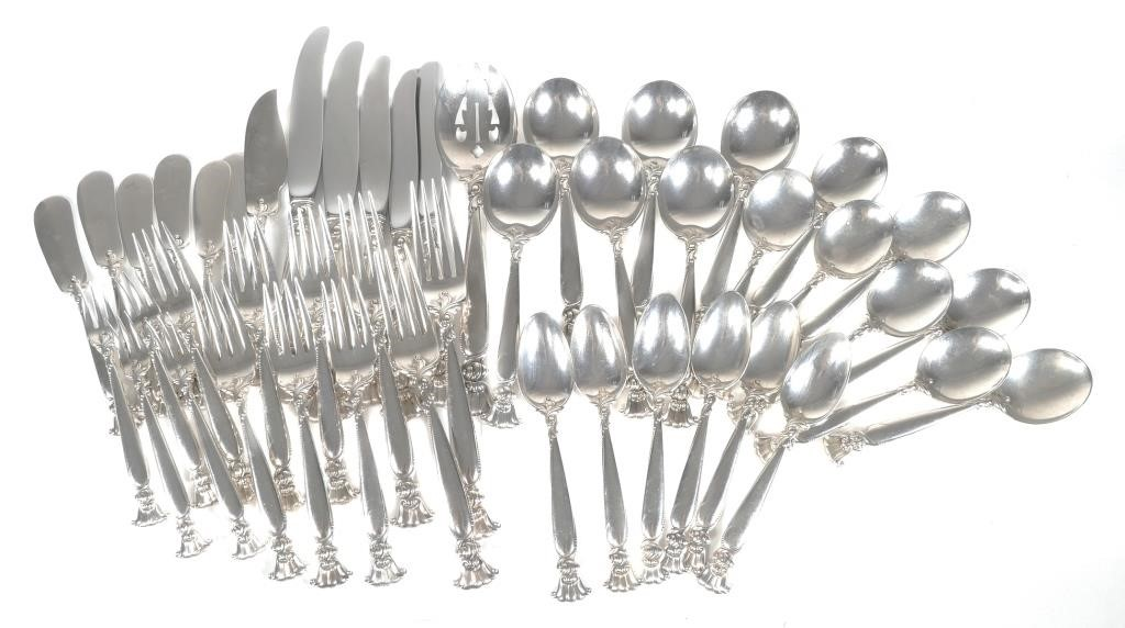 Miscellaneous pieces in the stunning Romance of the Sea sterling