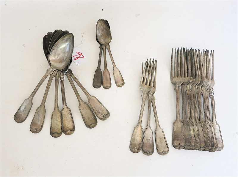 E BENJAMIN COIN SILVER FLATWARE SET twenty one pieces comprised