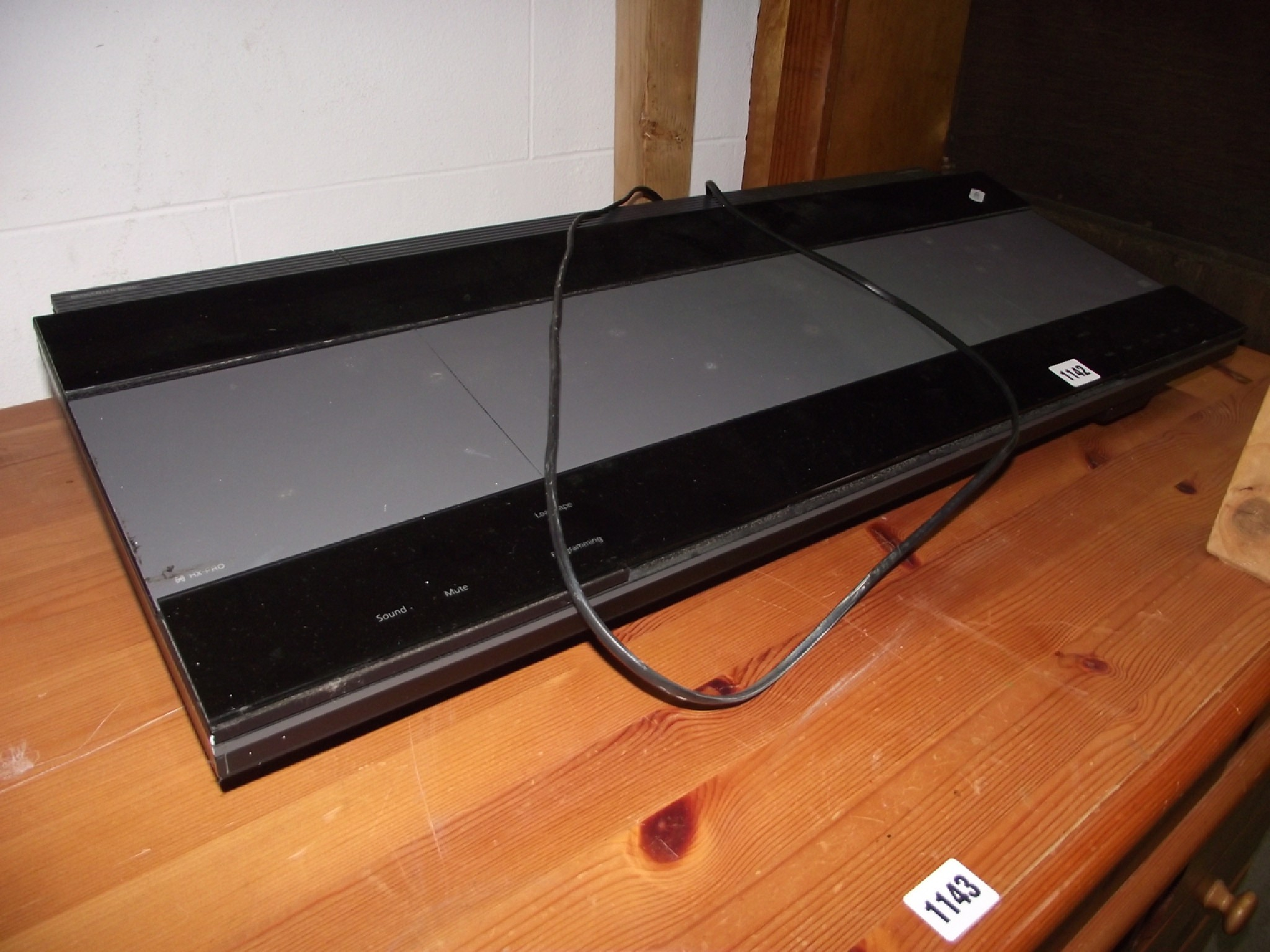 A Bang Olufsen Beocenter 8500 music system