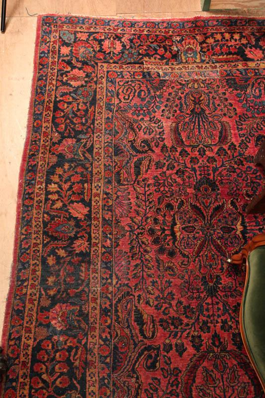 ROOM SIZE ORIENTAL RUG Sarouk Oriental rug Dark blue border