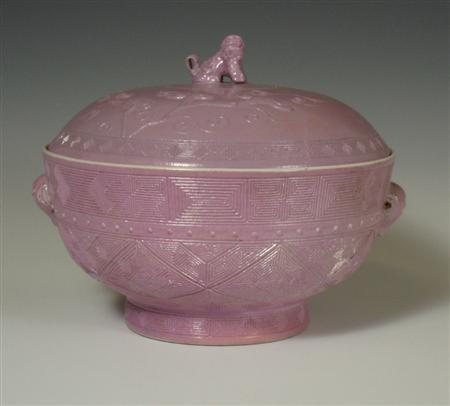 A Chinese circular tureen and cover Guangxu period with allover